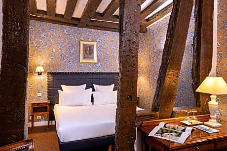 Deluxe  Double or Twin Room