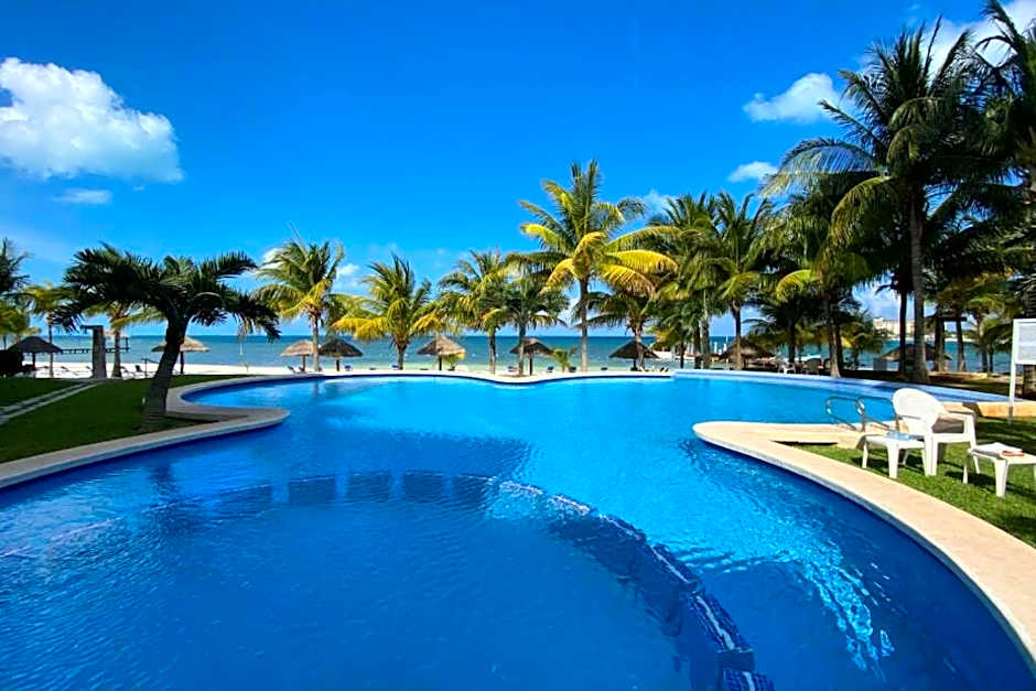 Oceanfront Condo BM By Andiani