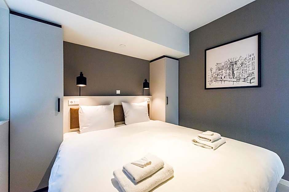 YAYS Amsterdam East by Numa