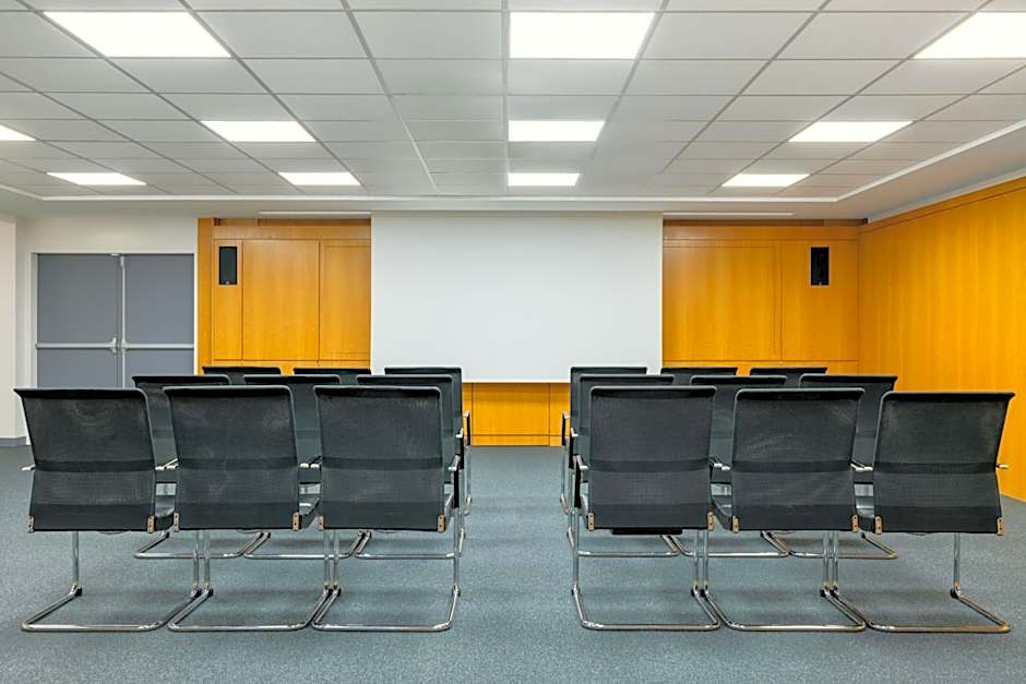 Sheraton Paris Charles de Gaulle Airport Hotel