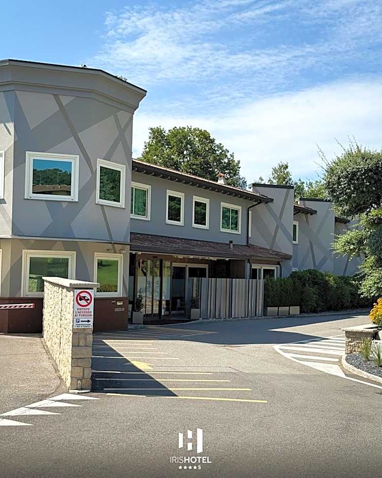 Iris Hotel