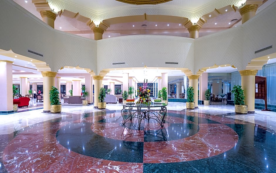 SUNRISE Riviera Resort