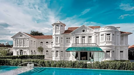 Macalister Mansion