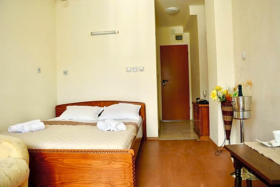 Rainbow 1 Holiday Complex