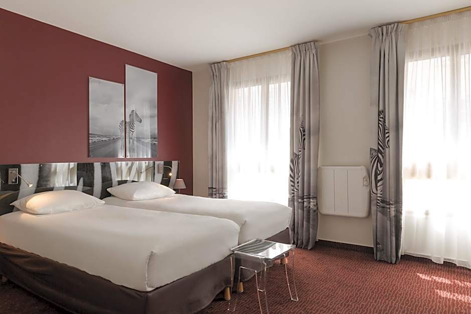 Hotel Le Cardinal Rueil Centre