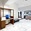 DoubleTree by Hilton Houston Medical Center Hotel & Suites