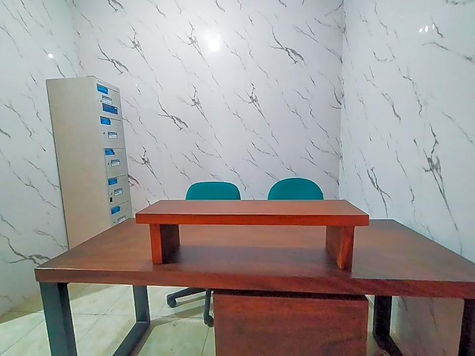 RedDoorz near Universitas YARSI – Jakarta, 