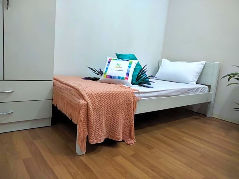 Bed & Pillow Subang Jaya by HomeBrickz
