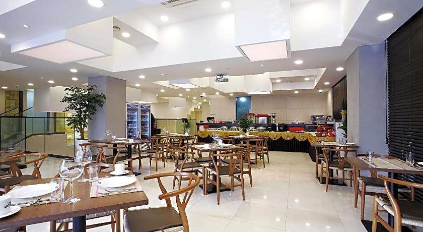 Urban Boutique Hotel