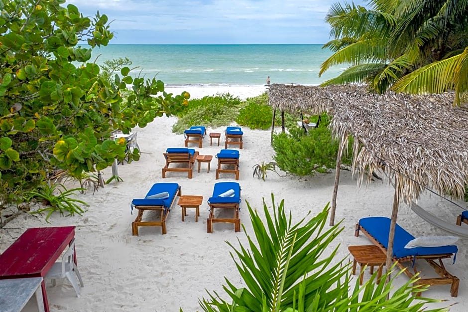 Casa Mate BeachFront Cabañas El Cuyo