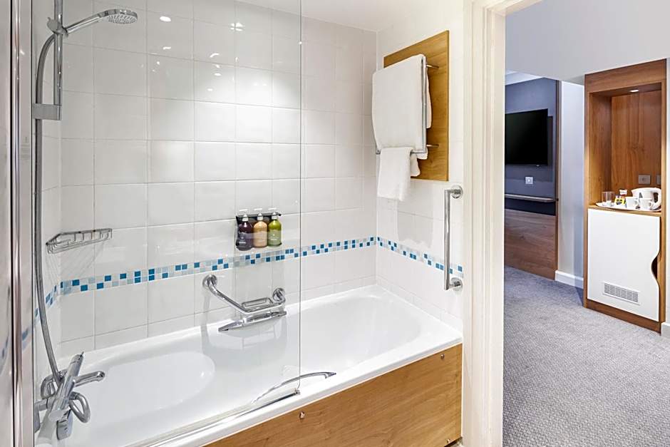 Holiday Inn High Wycombe M40 Jct.4 By IHG