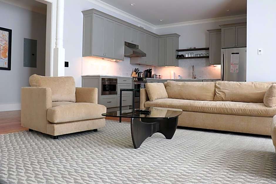 The Quarters on King