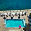 Spectacular View wBalcony Pool