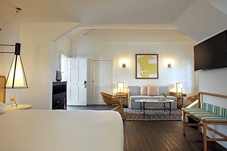 Isabel's Loft Suite