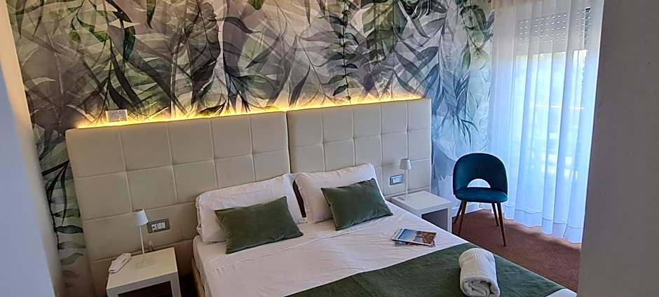 Hotel Eros
