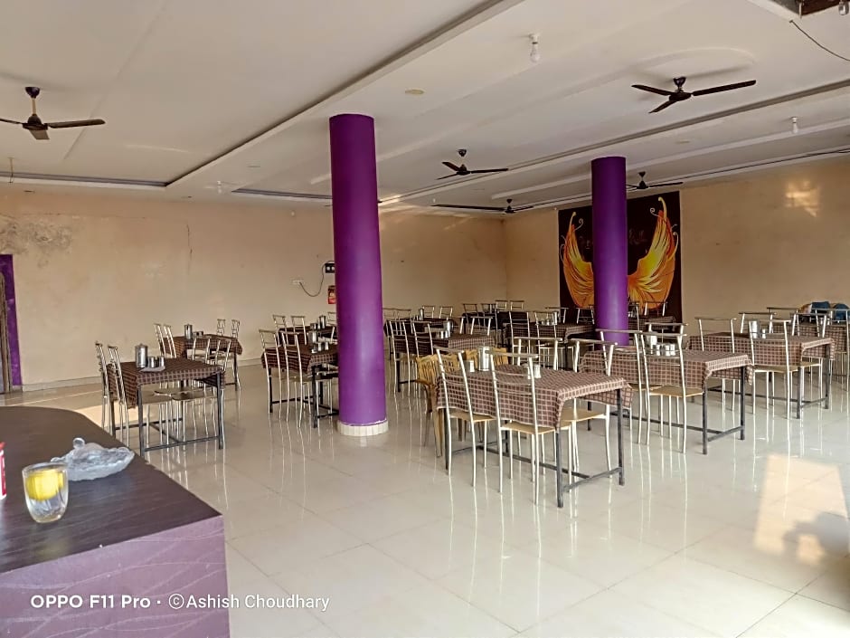 Hotel Ashish