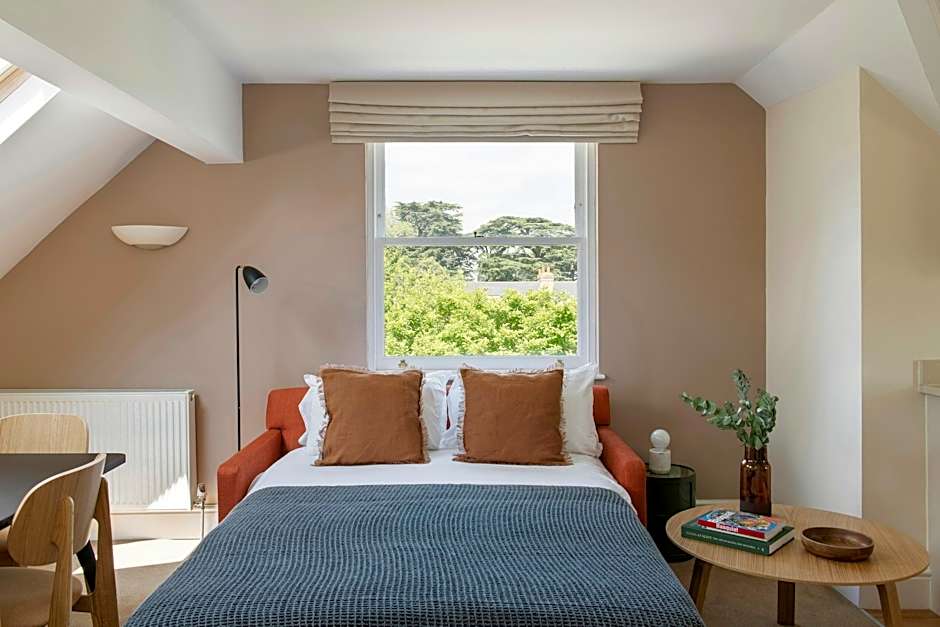 SACO Reading – Castle Crescent