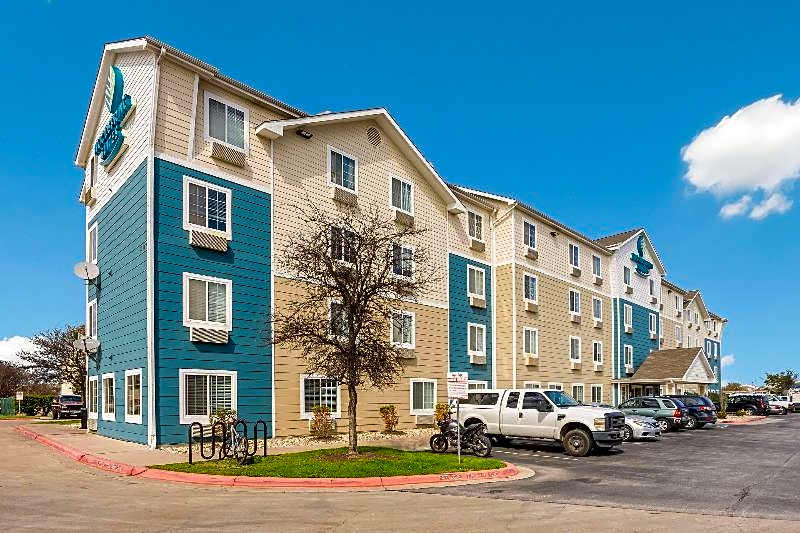 WoodSpring Suites Austin Northwest Research Blvd