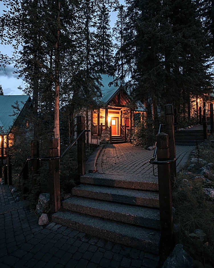 Emerald Lake Lodge