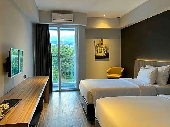 Rogers Hotel Manado