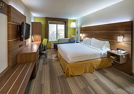 Standard King Room with Accessible Tub - Mobility Access