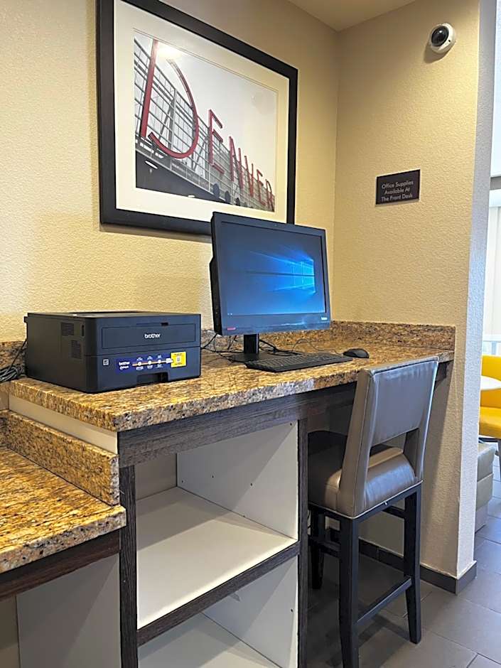 Comfort Suites Denver International Airport