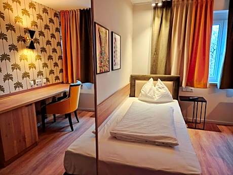 Comfort Single Room