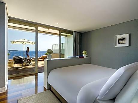 Deluxe Sea View