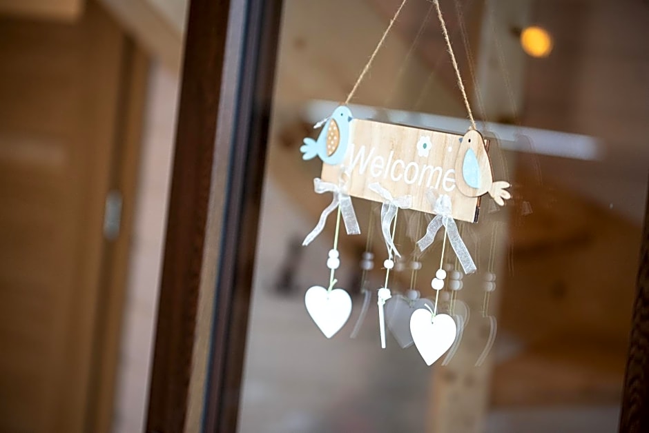 Domki Jelonek - Całoroczne, ogrzewane, klimatyzowane