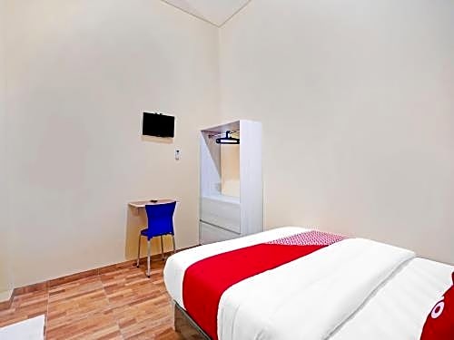 OYO 90286 Prenjak Syariah