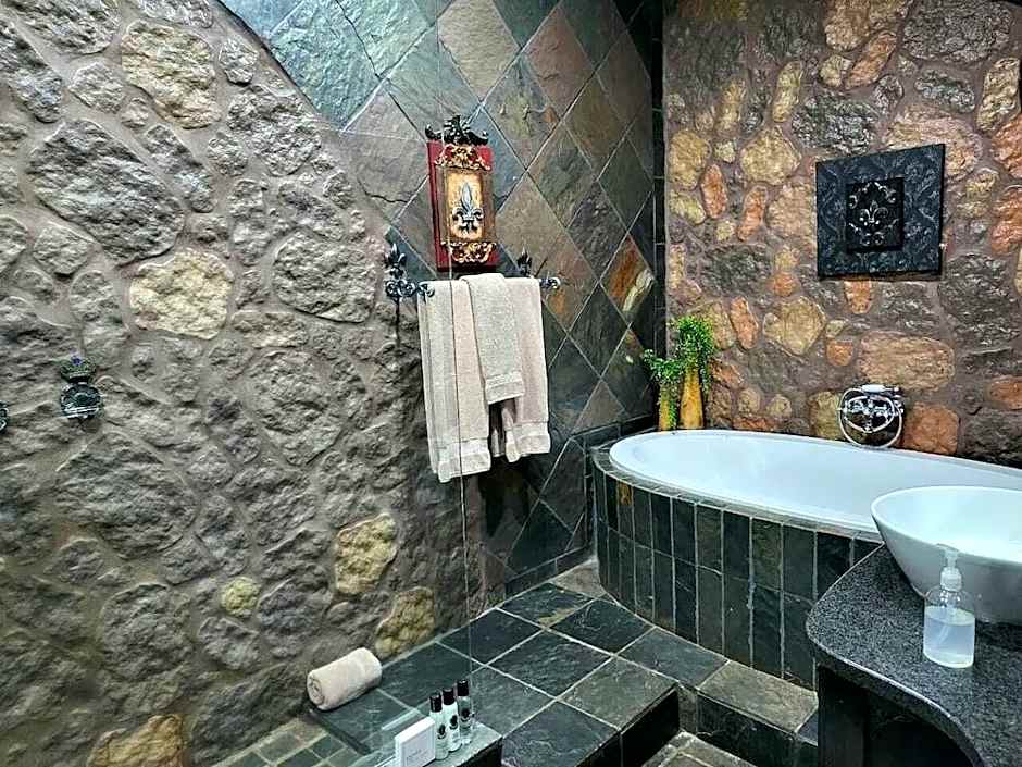 Excalibur Boutique Hotel
