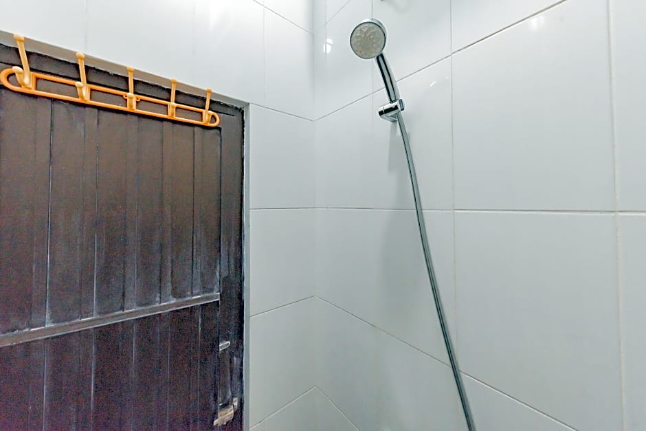 Urbanview Hotel Sunday Cirebon by RedDoorz