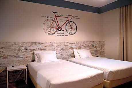 Comfort Twin Room - Non-Smoking