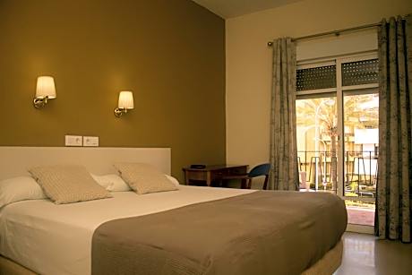 King Room with Pool View