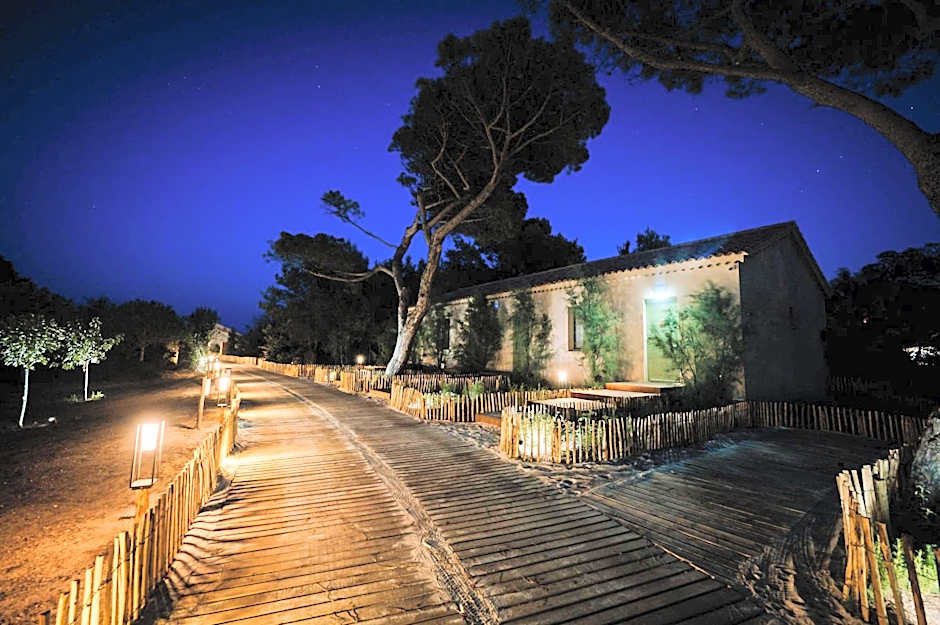 Le Hameau des Pesquiers Ecolodge, Curio Collection by Hilton