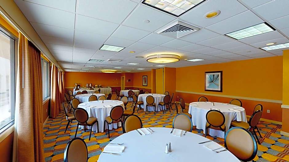 DoubleTree By Hilton Hotel Boston North Shore