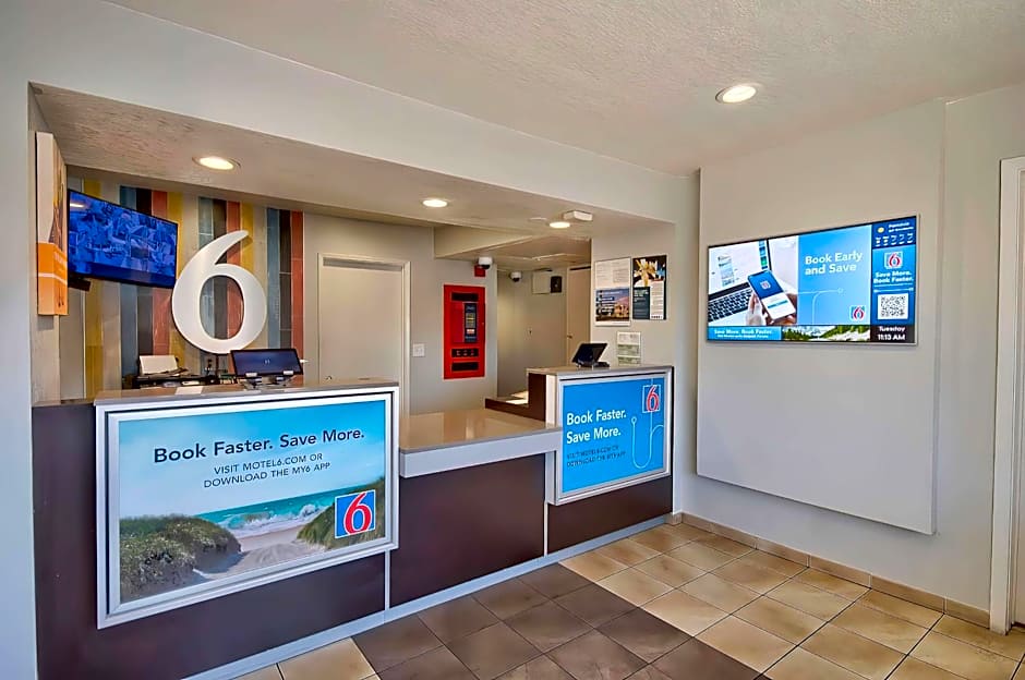 Motel 6-Palmdale, CA