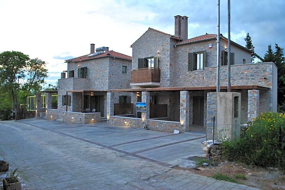 Petras Gi - Stone Houses
