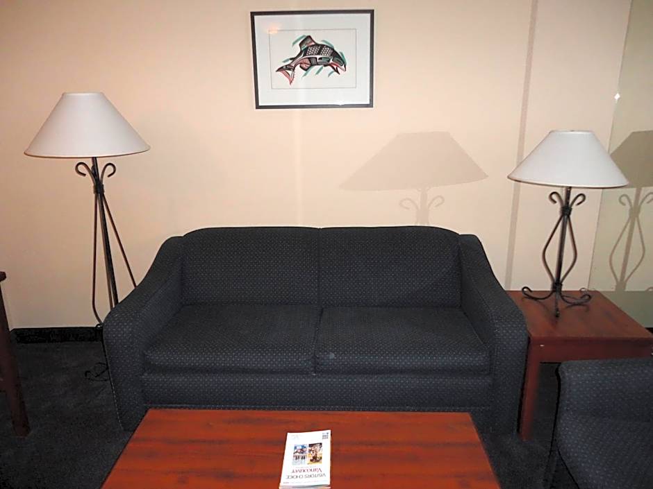 Rosedale On Robson Suite Hotel