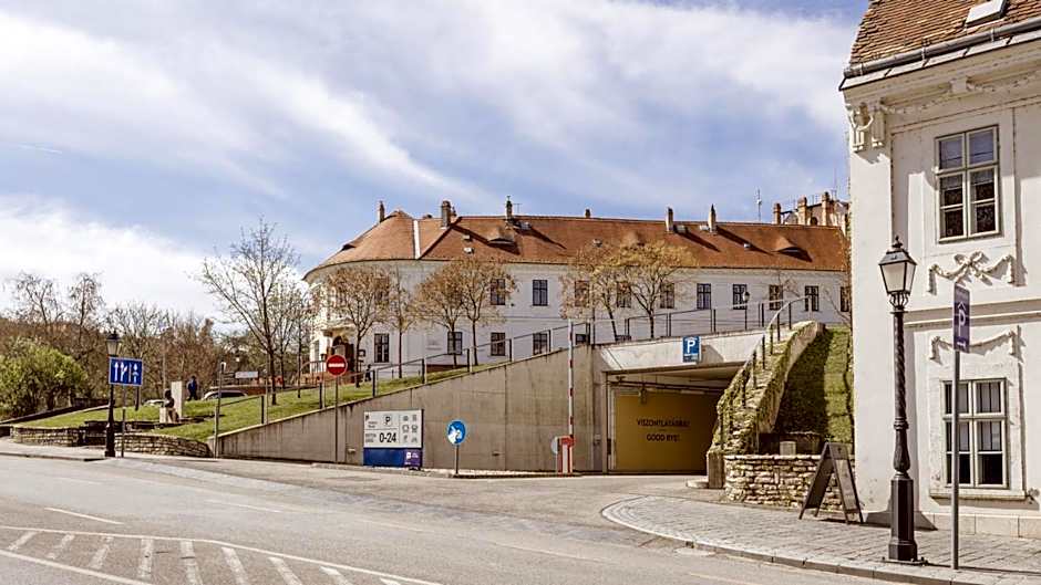 Hotel Orion