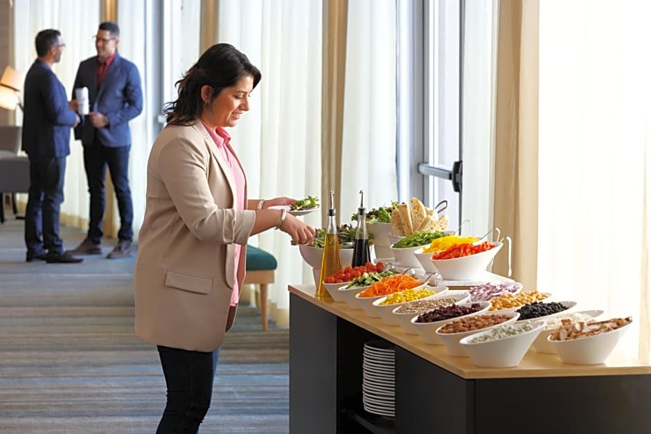 Holiday Inn Oakland Airport By IHG