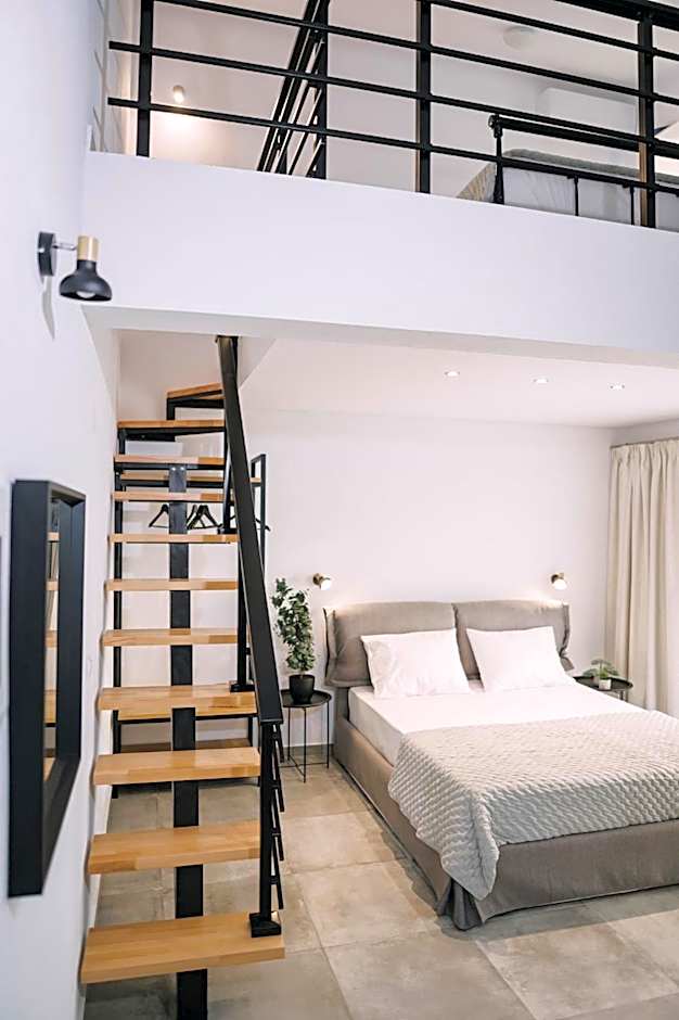 BLUE STONE Luxury Suites