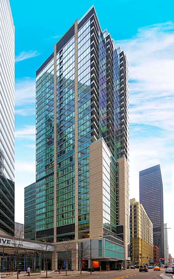 The Royal Sonesta Chicago River North