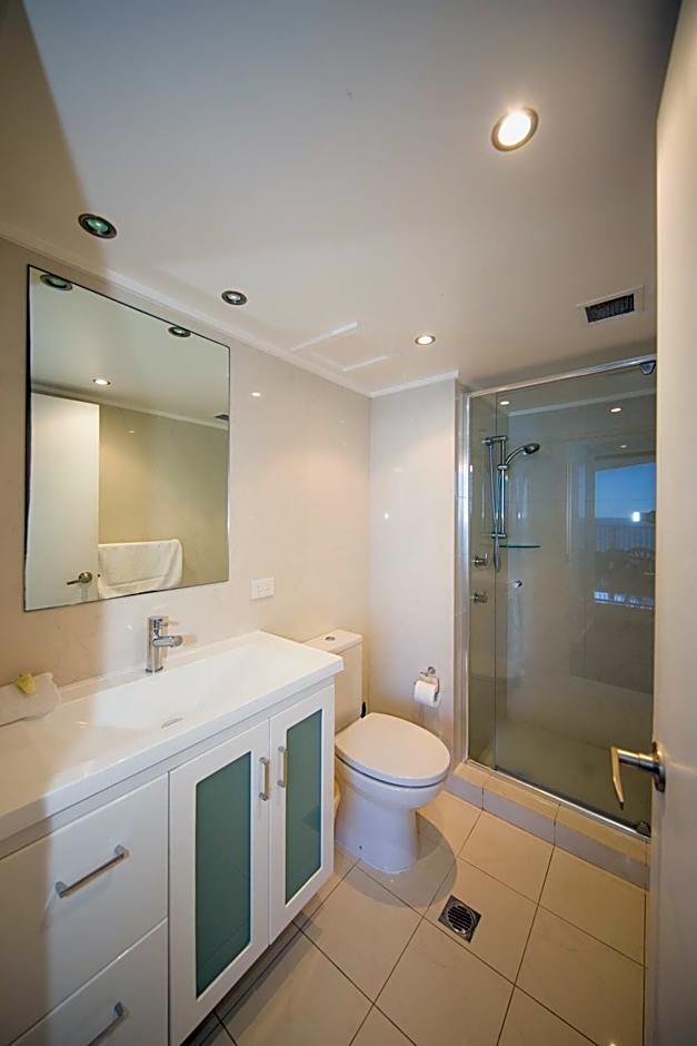 Beachside Tower Apartment