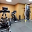 La Quinta Inn & Suites by Wyndham Buffalo Airport