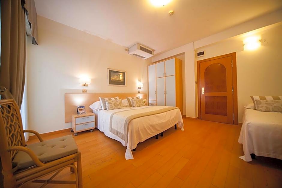 Hotel Mon Cheri
