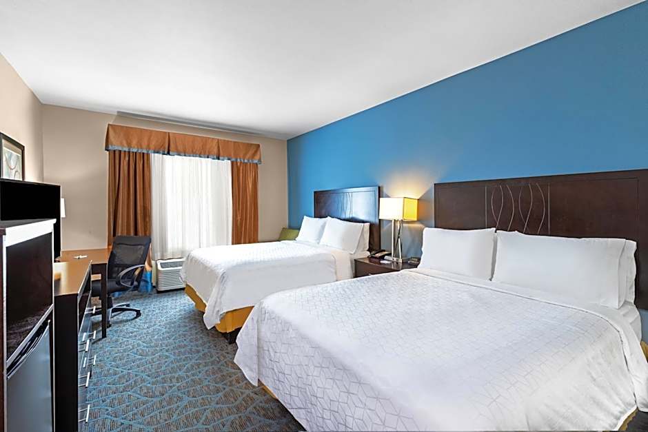 Holiday Inn Express Hotel & Suites Floresville By IHG