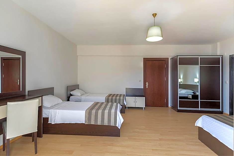 Troas Beach Hotel