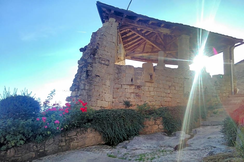 Maison d'Hôtes "La Pierre Pointue"