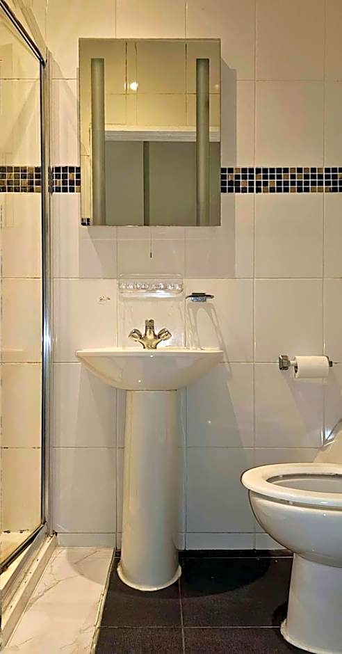 Hyde Park Court Hotel